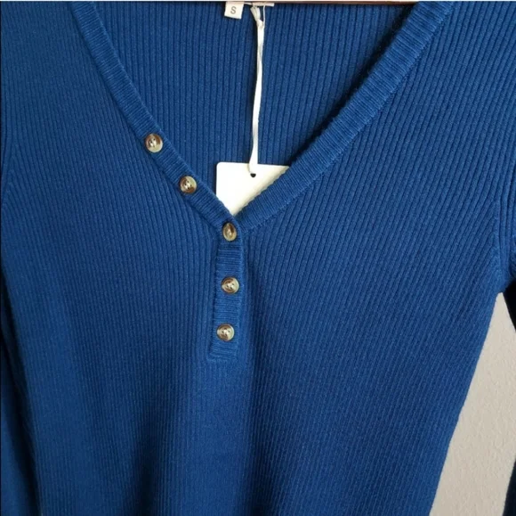 Teal Soft and Stretchy Ribbed Knit Long Sleeve Henley Top - Picture 7 of 11